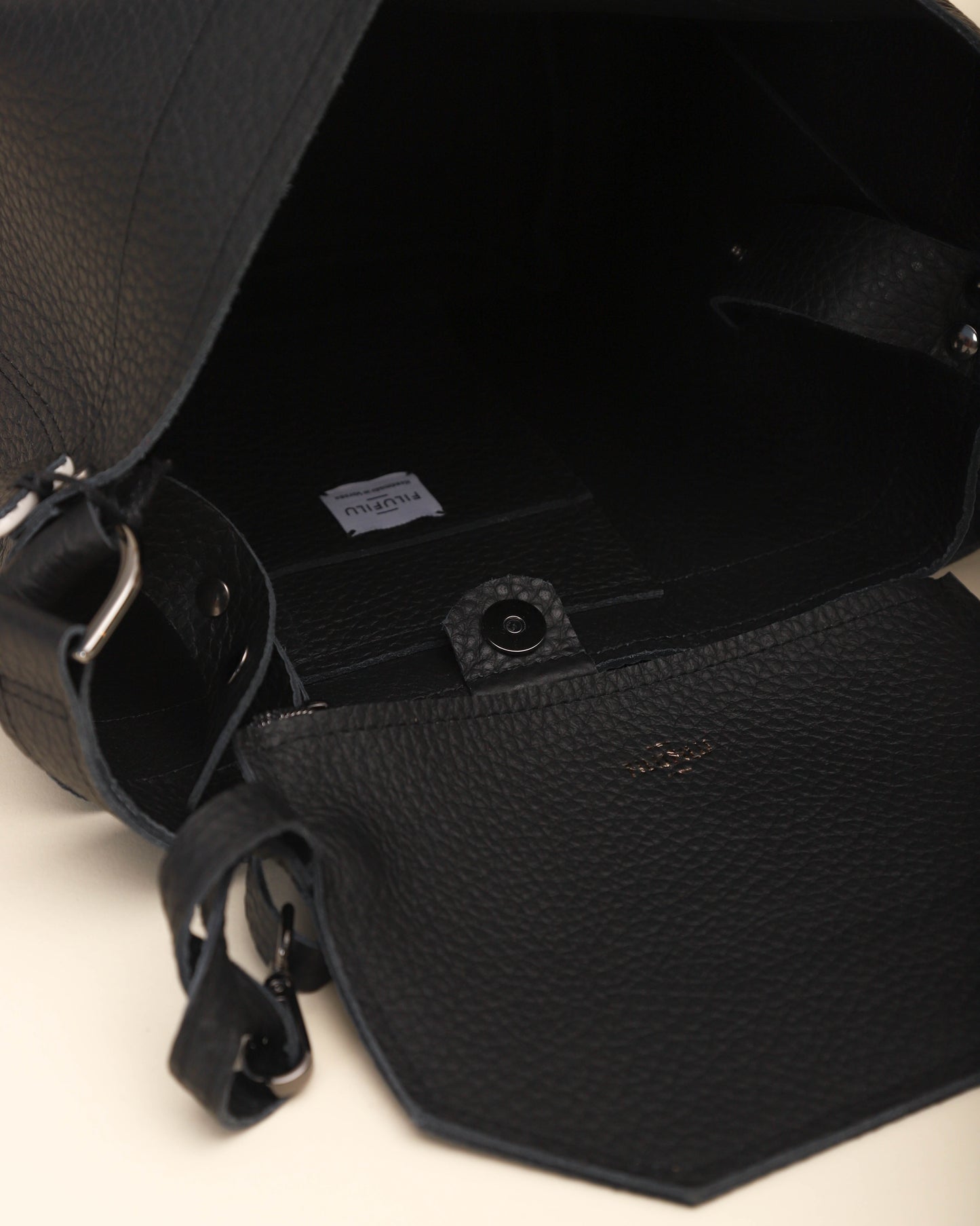 FiluFilu Carlotta with clutch