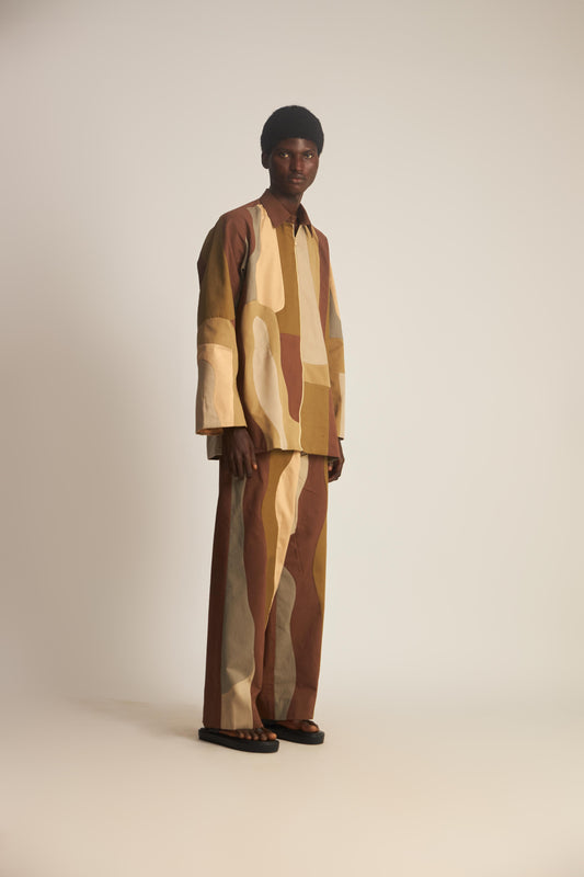 WUMAN EARTHY CUBIMORPHISM VARIANCE SHIRKET & PANTS SET